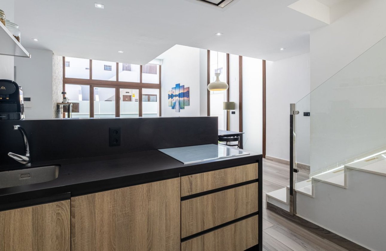 Reventa - Villa -
Orihuela - Los Balcones