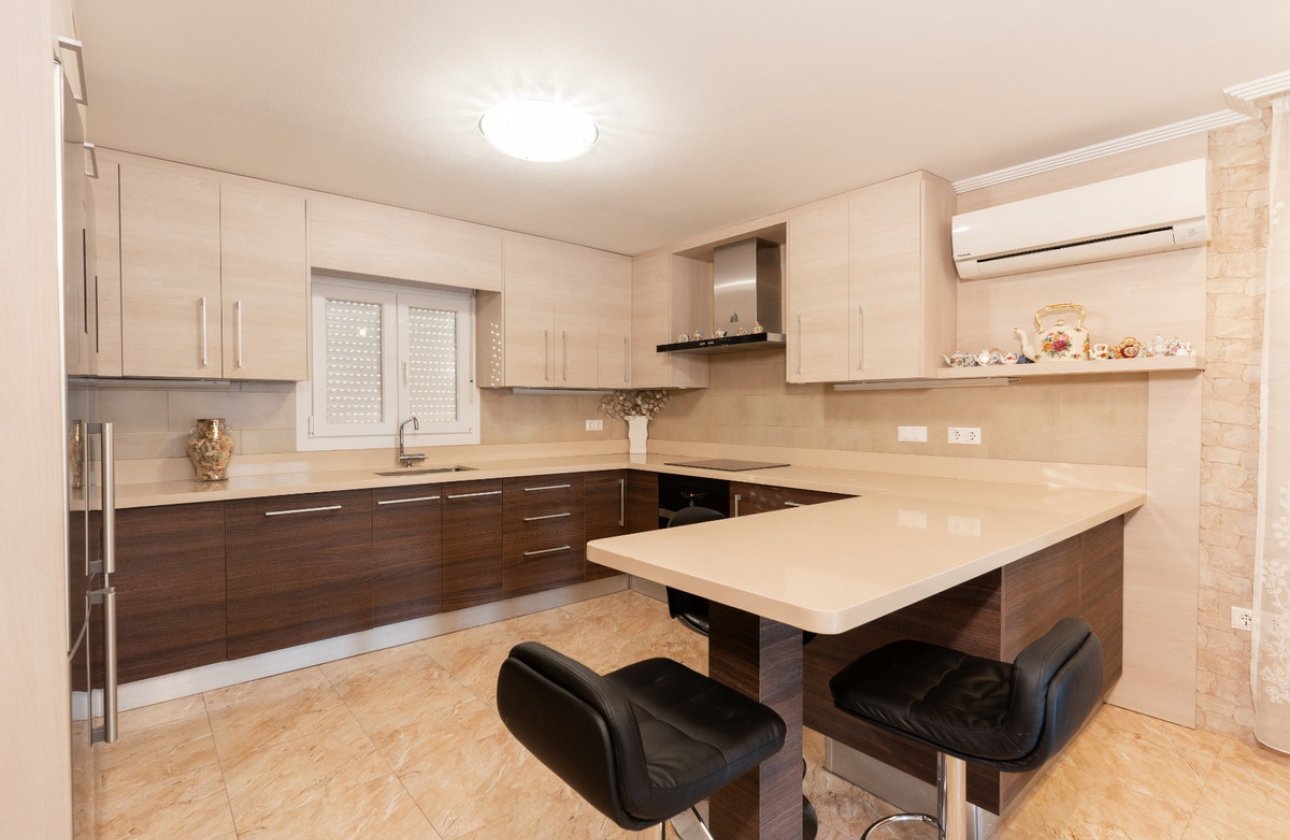 Reventa - Villa -
Orihuela - Los Balcones