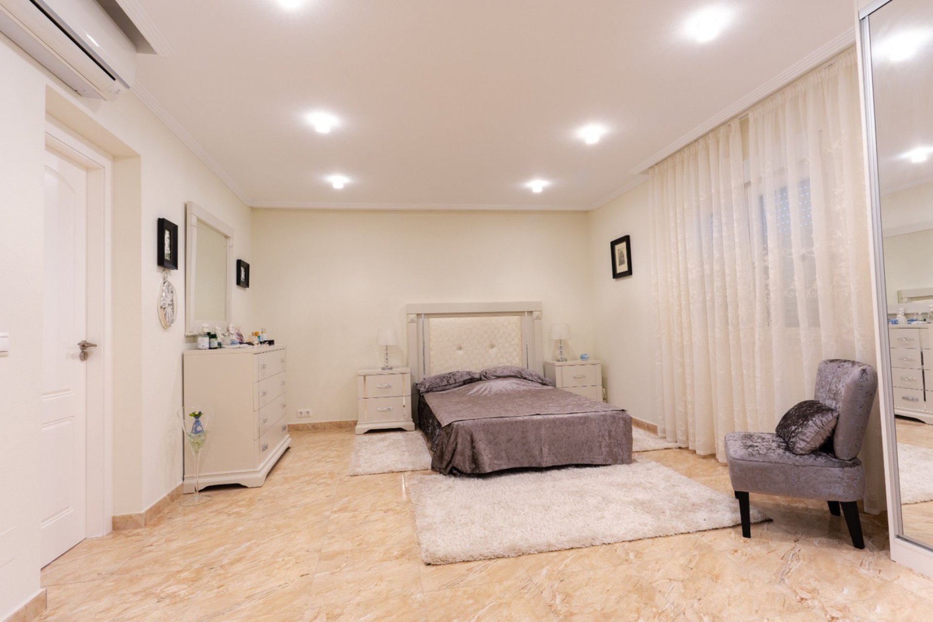 Reventa - Villa -
Orihuela - Los Balcones