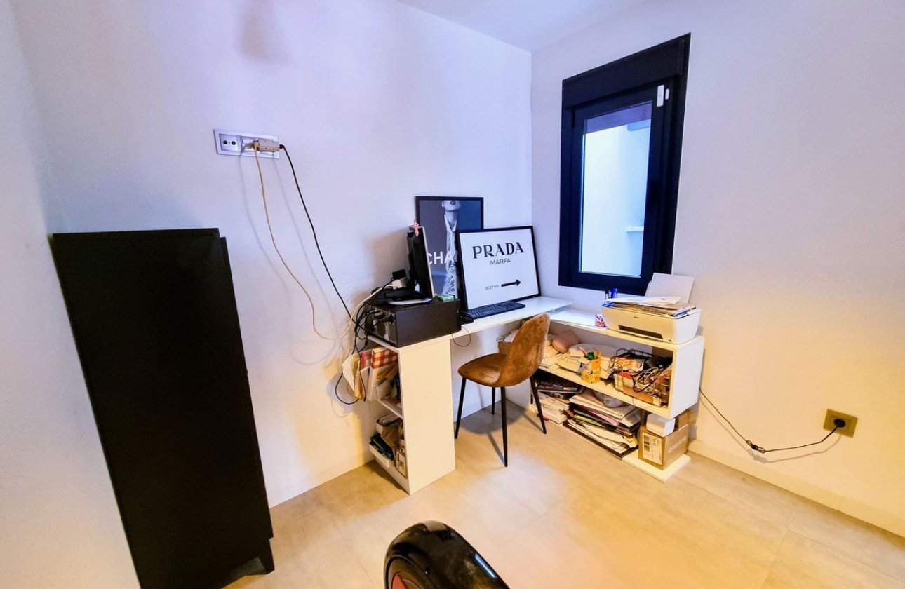 Reventa - Villa -
Orihuela - Mil Palmeras