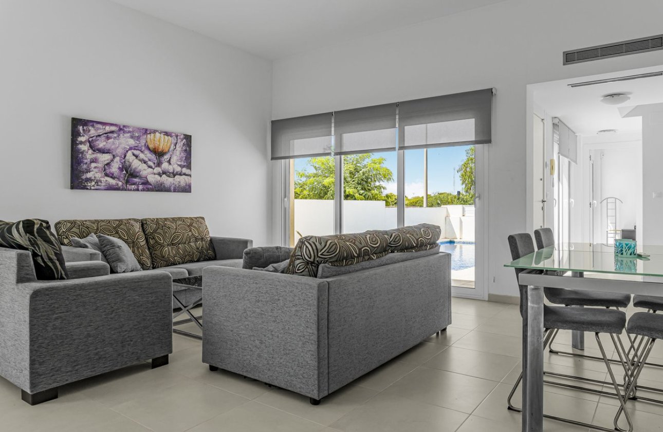 Reventa - Villa -
Orihuela - Mil Palmeras