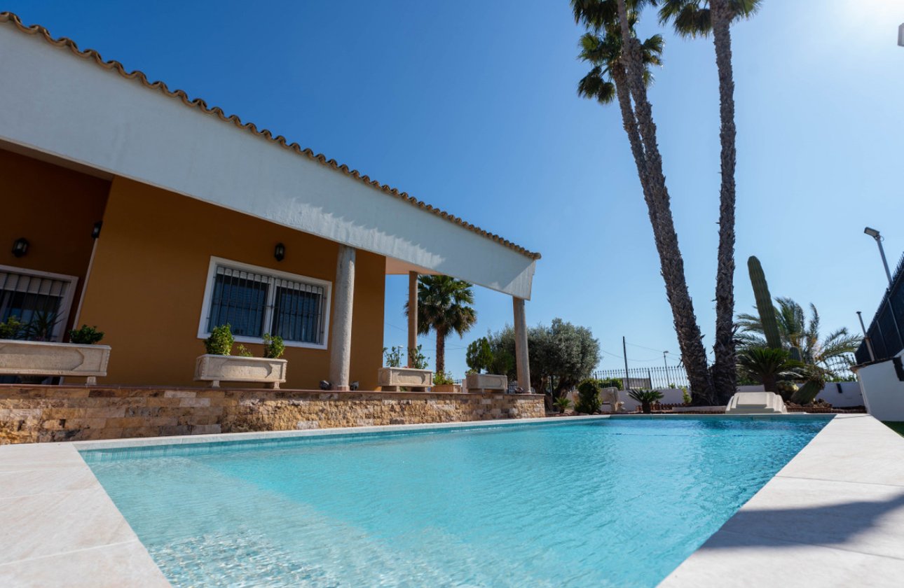 Reventa - Villa -
Orihuela - Orihuela Centro