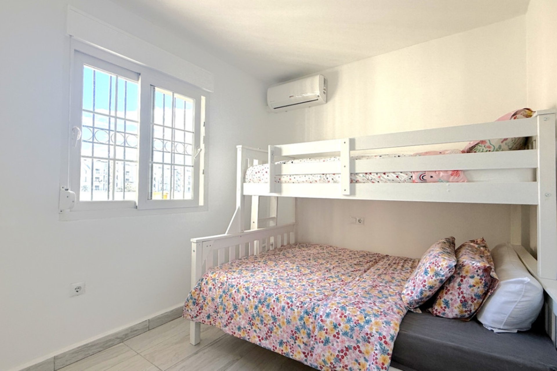 Reventa - Villa -
Orihuela - Orihuela Centro