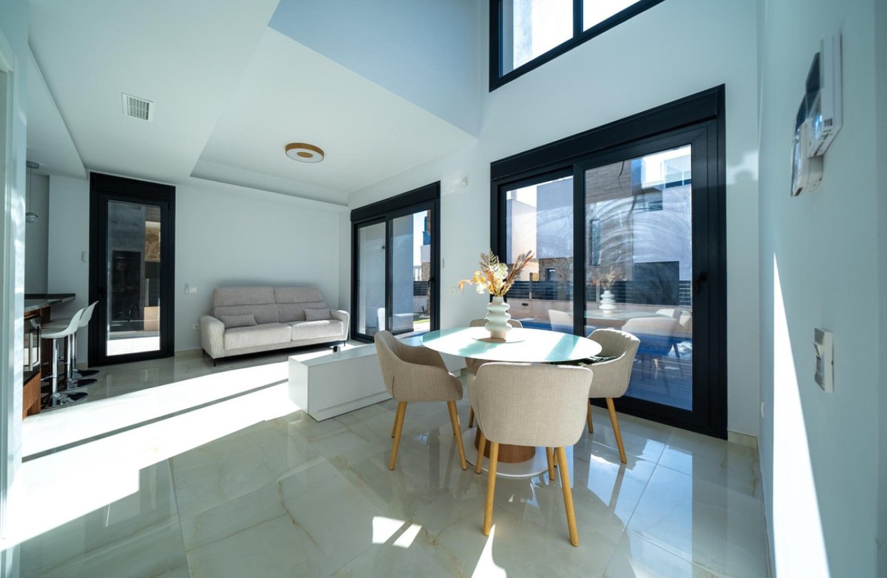 Reventa - Villa -
Orihuela - Orihuela Costa