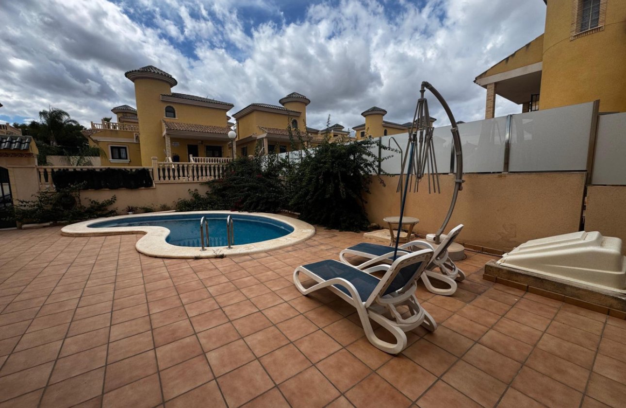 Reventa - Villa -
Orihuela - Orihuela Costa