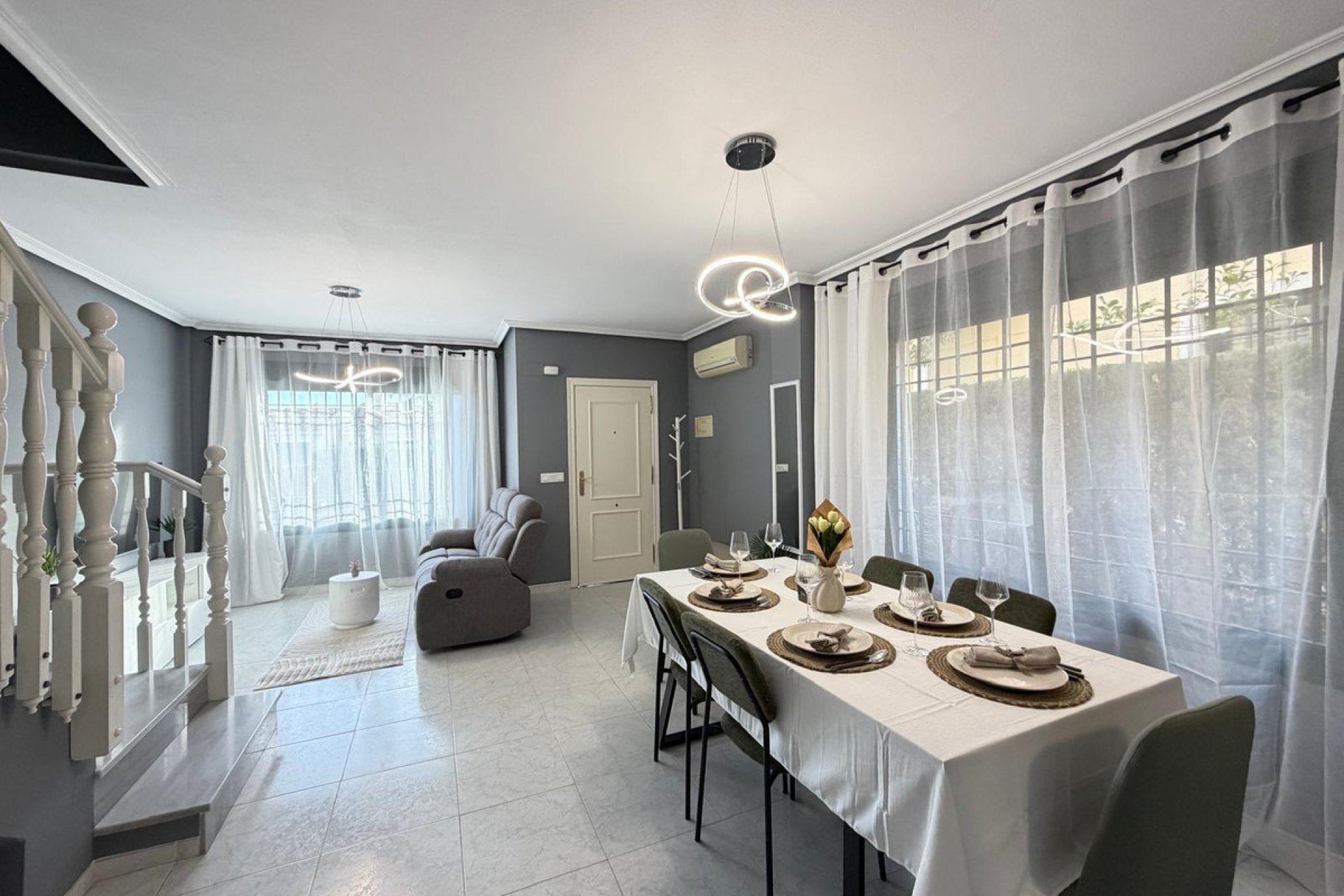 Reventa - Villa -
Orihuela - Orihuela Costa