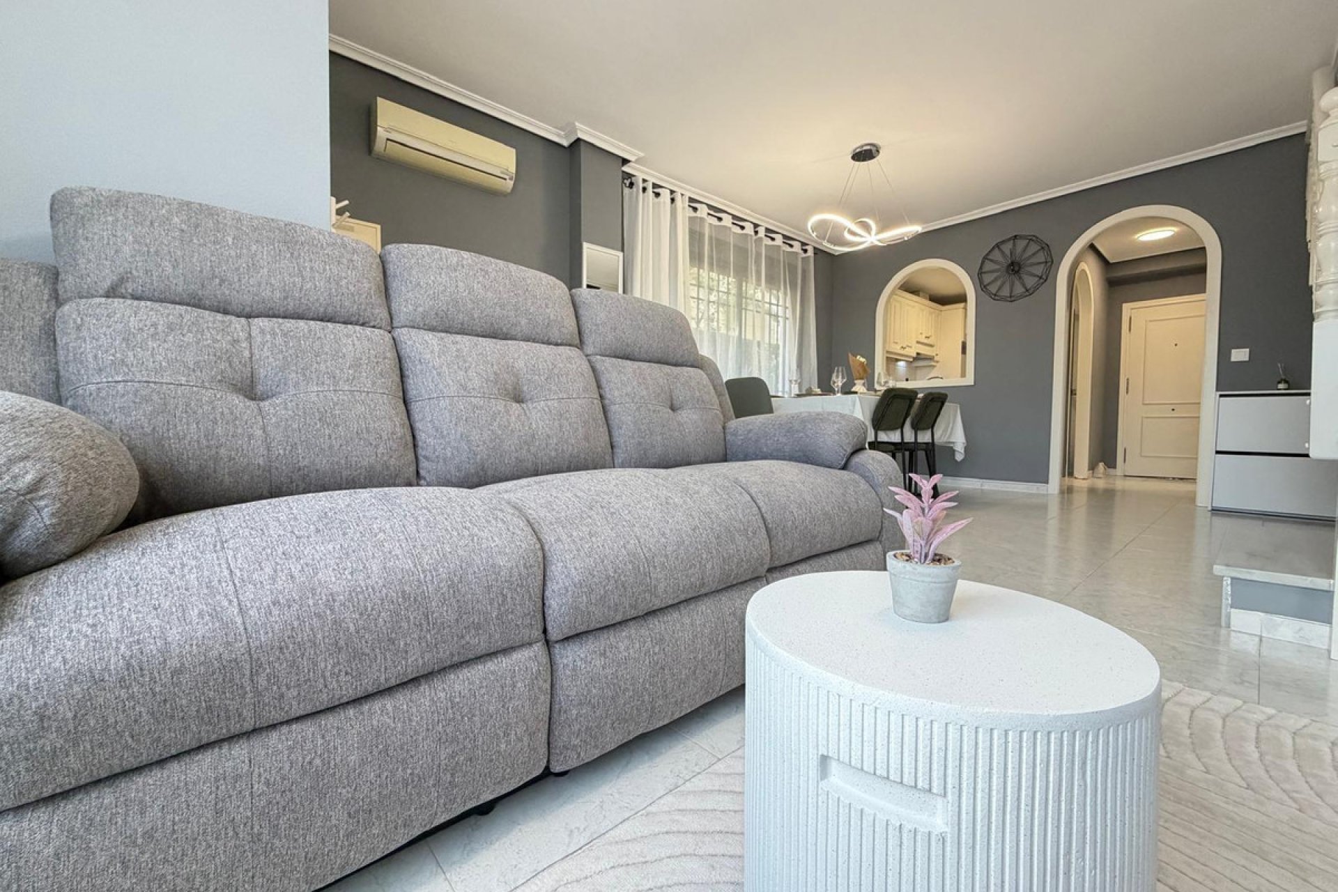 Reventa - Villa -
Orihuela - Orihuela Costa