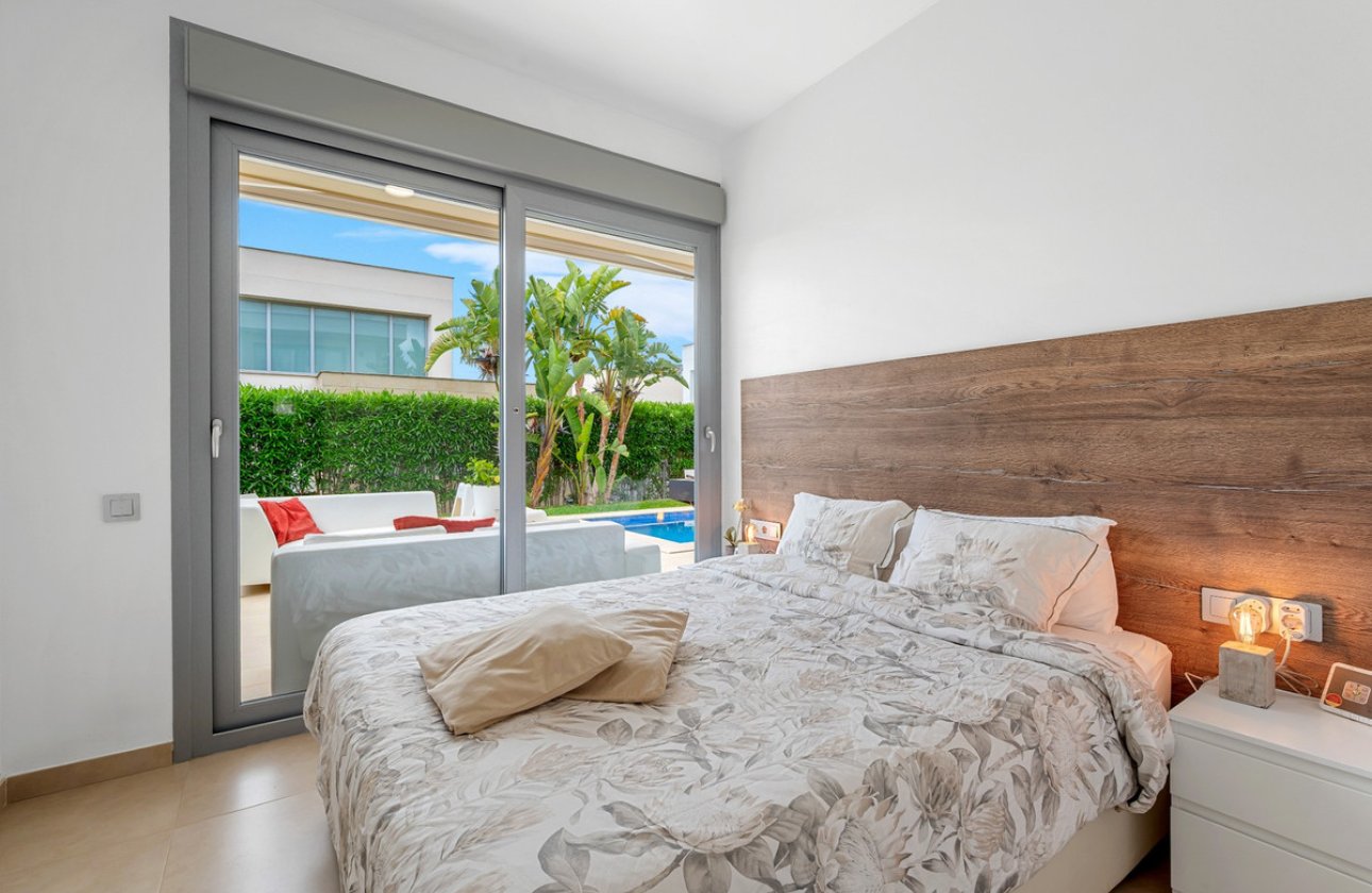 Reventa - Villa -
Orihuela - Orihuela Costa