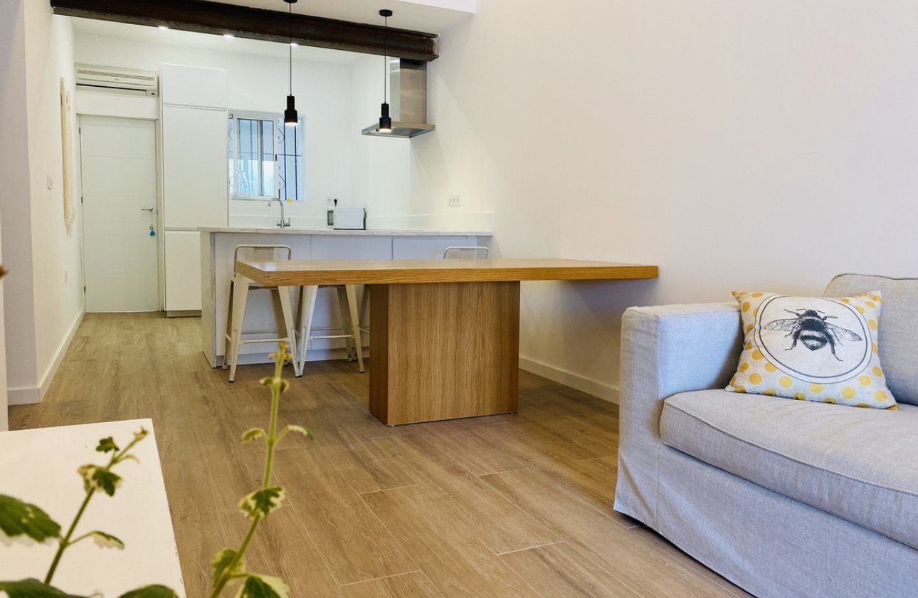 Reventa - Villa -
Orihuela - Playa Flamenca