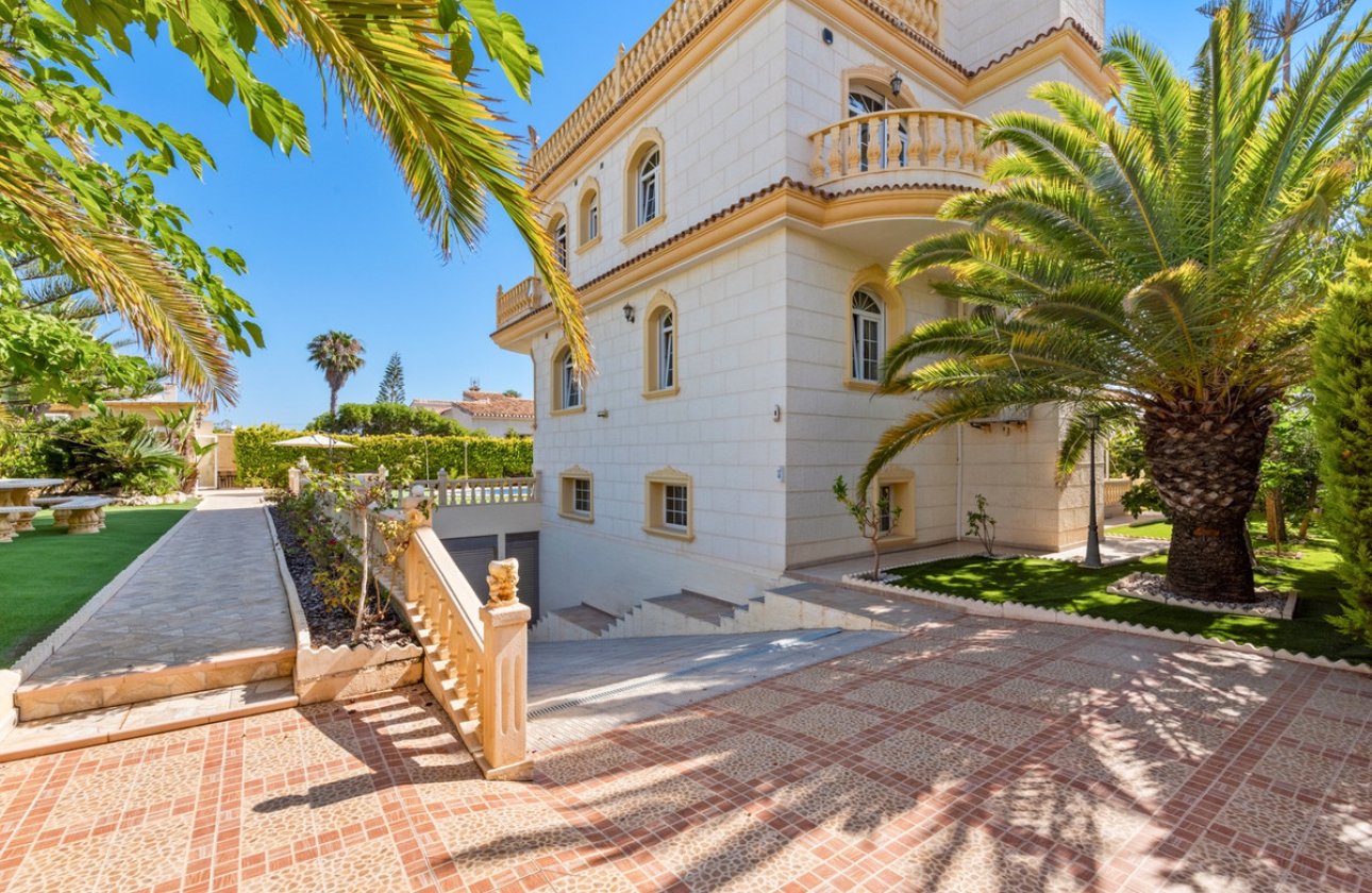 Reventa - Villa -
Orihuela - Playa Flamenca