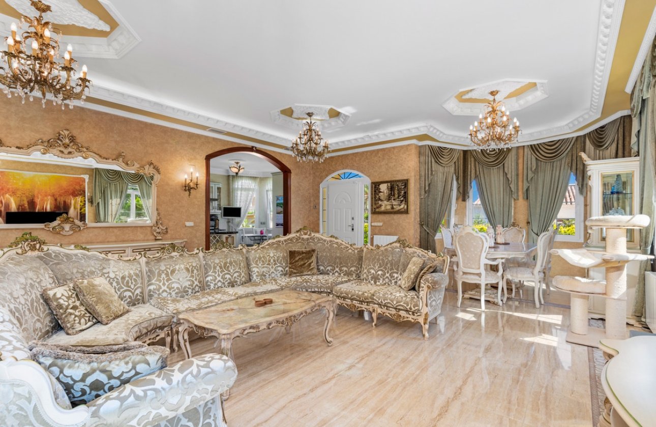 Reventa - Villa -
Orihuela - Playa Flamenca