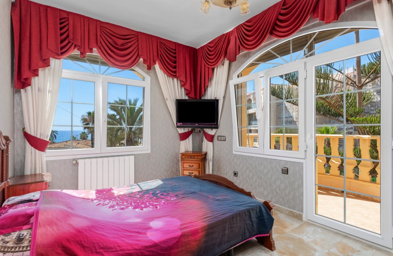 Reventa - Villa -
Orihuela - Playa Flamenca