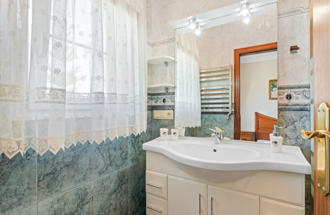 Reventa - Villa -
Orihuela - Playa Flamenca