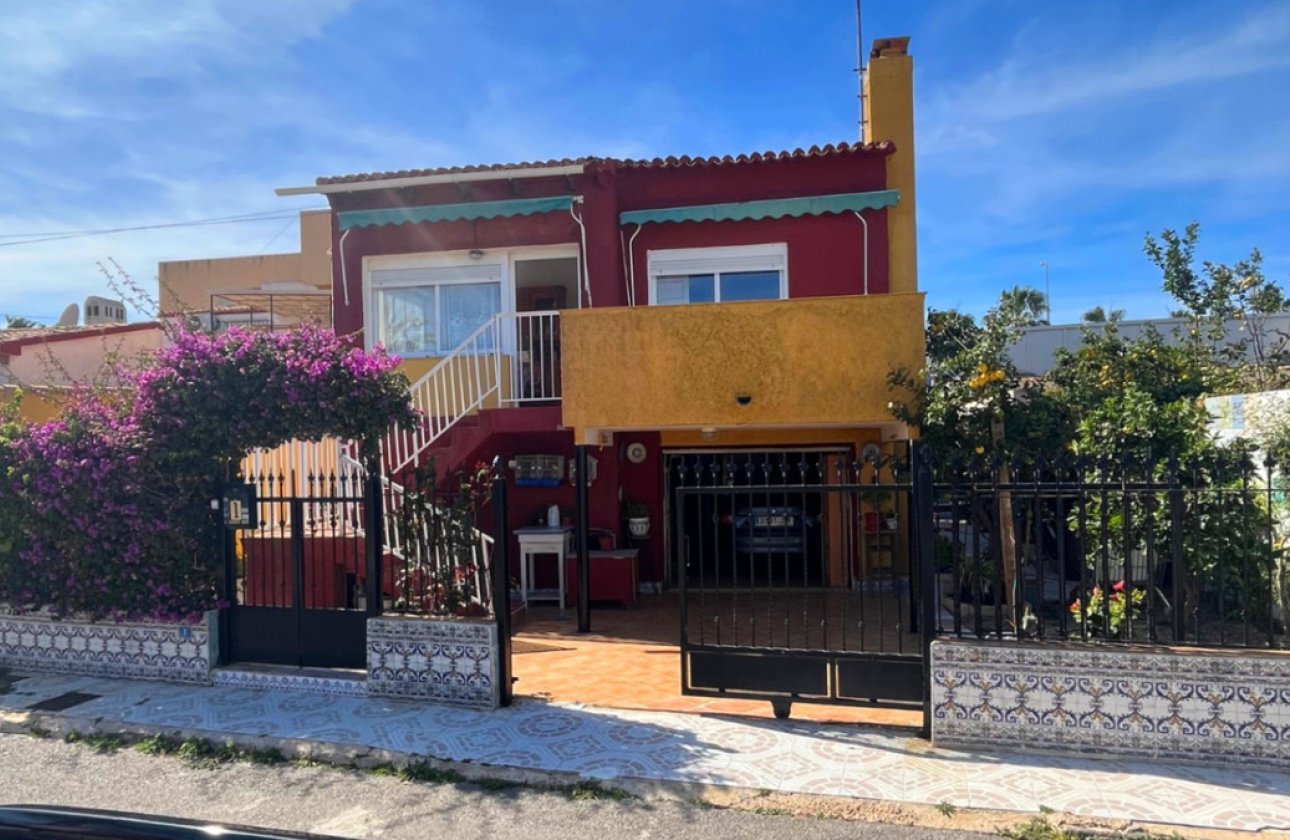 Reventa - Villa -
Orihuela - Punta Prima