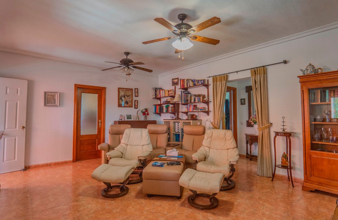 Reventa - Villa -
Orihuela - San Bartolomé