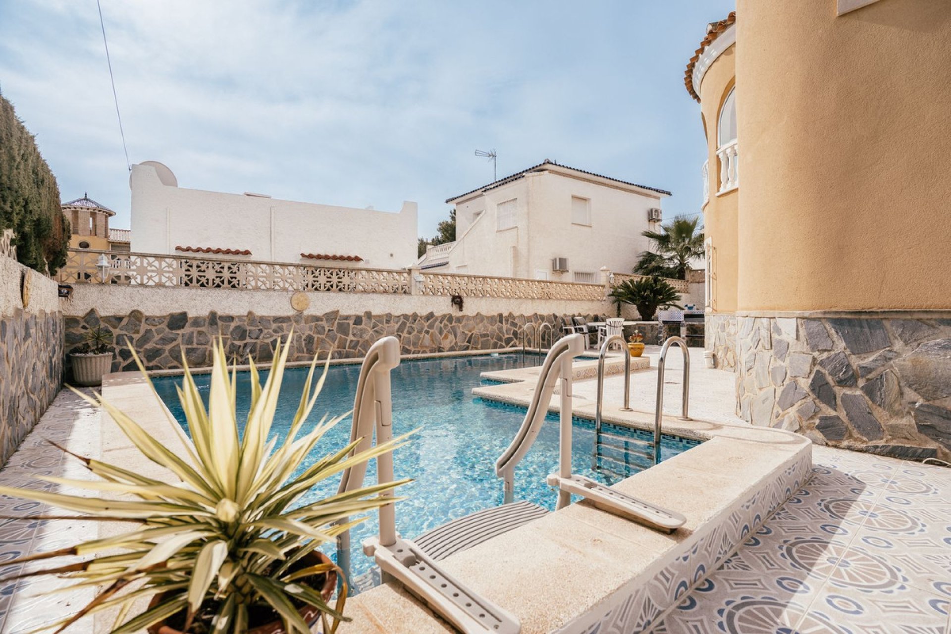 Reventa - Villa -
Orihuela - Villamartin