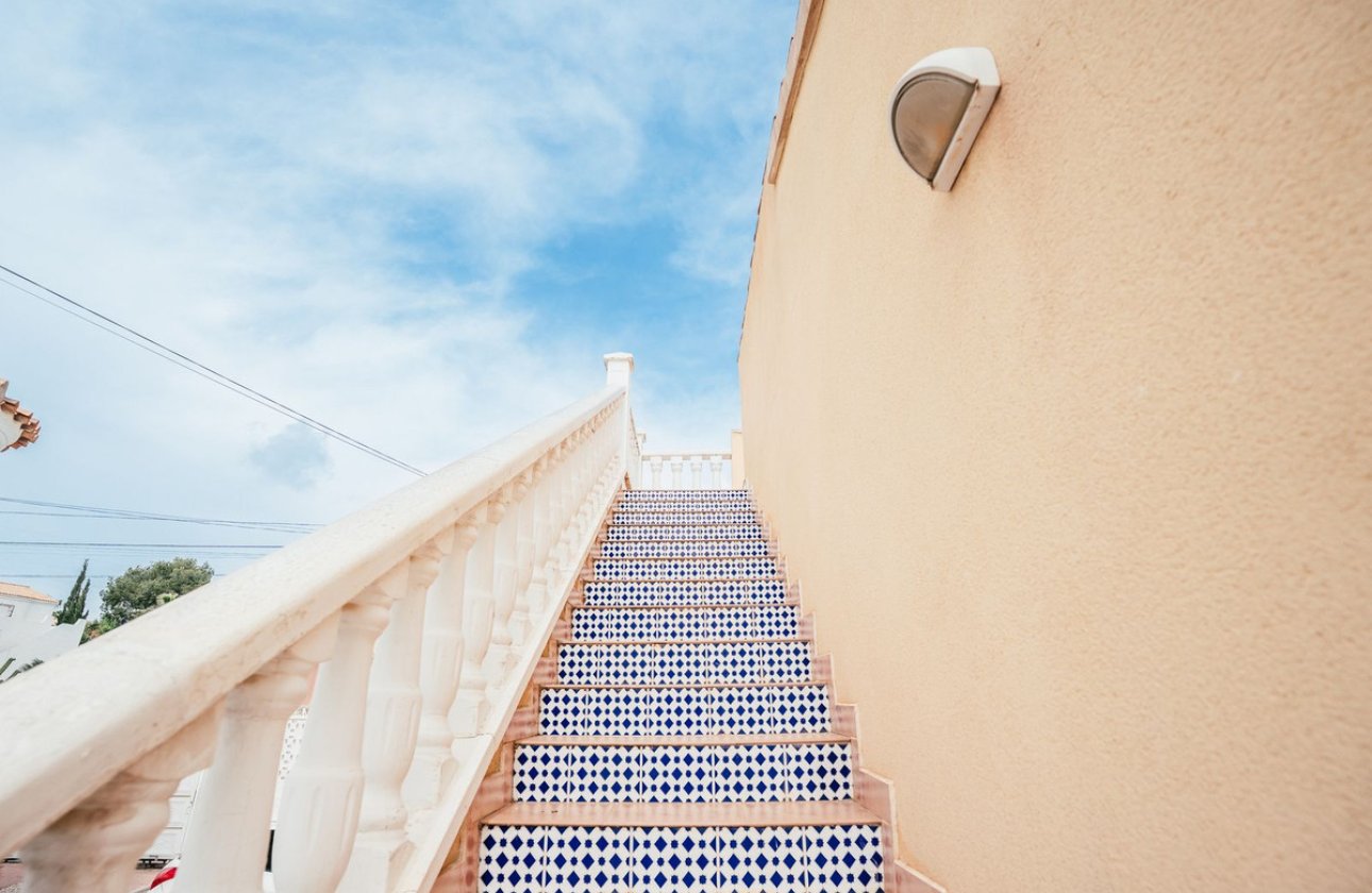 Reventa - Villa -
Orihuela - Villamartin