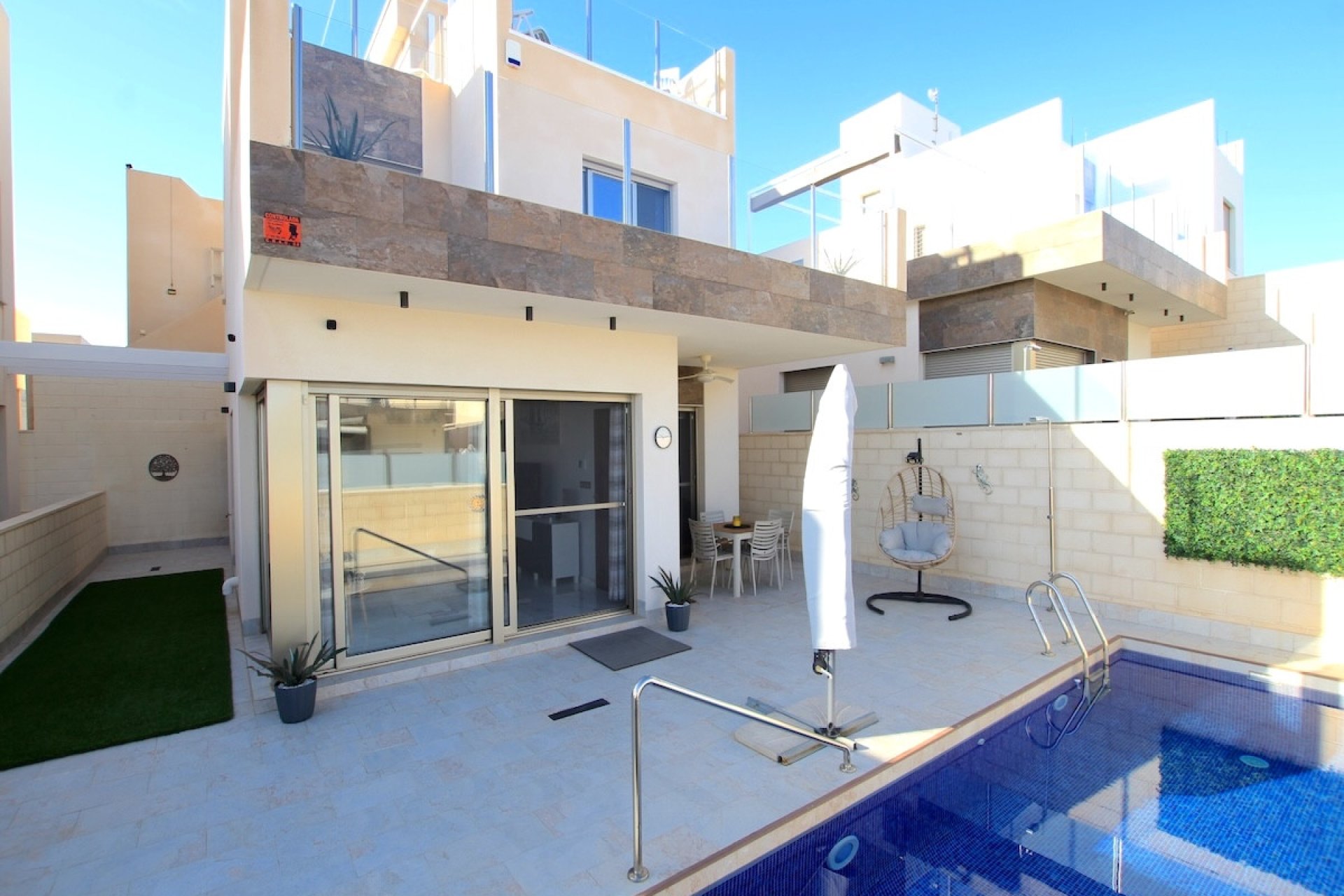 Reventa - Villa -
Orihuela - Villamartin