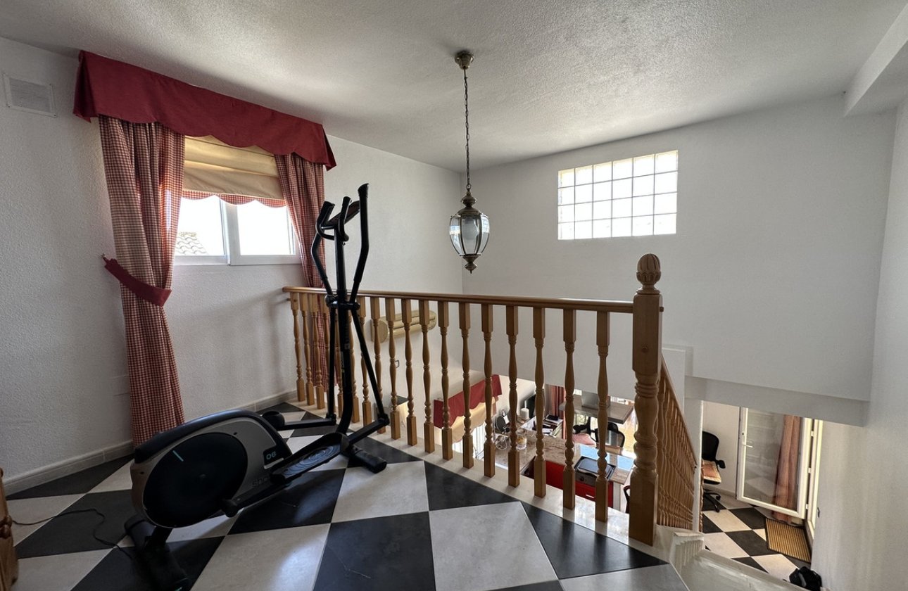 Reventa - Villa -
Orihuela - Villamartin