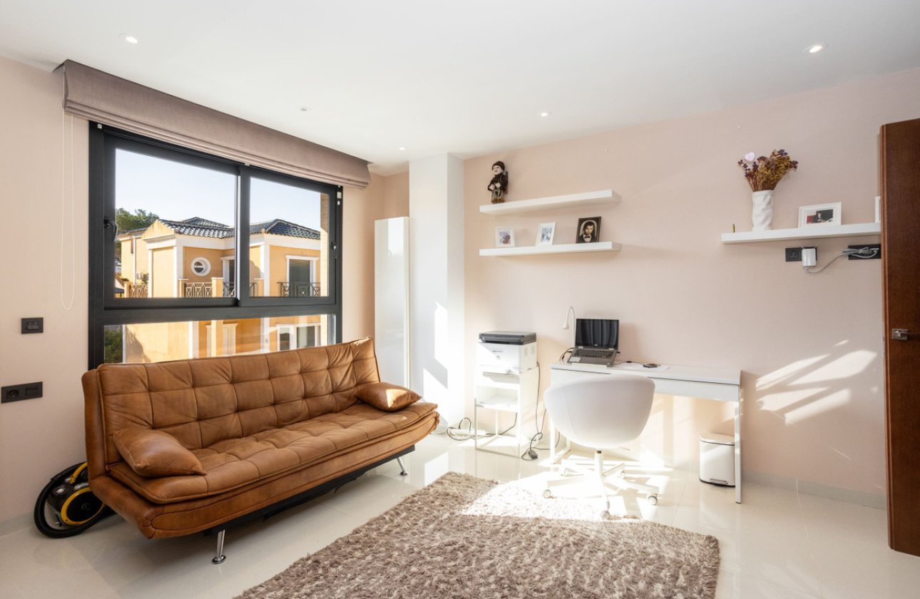 Reventa - Villa -
Orihuela - Villamartin