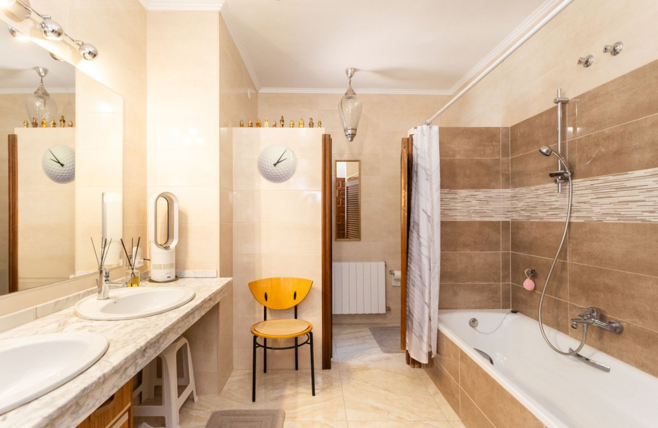 Reventa - Villa -
Orihuela - Villamartin