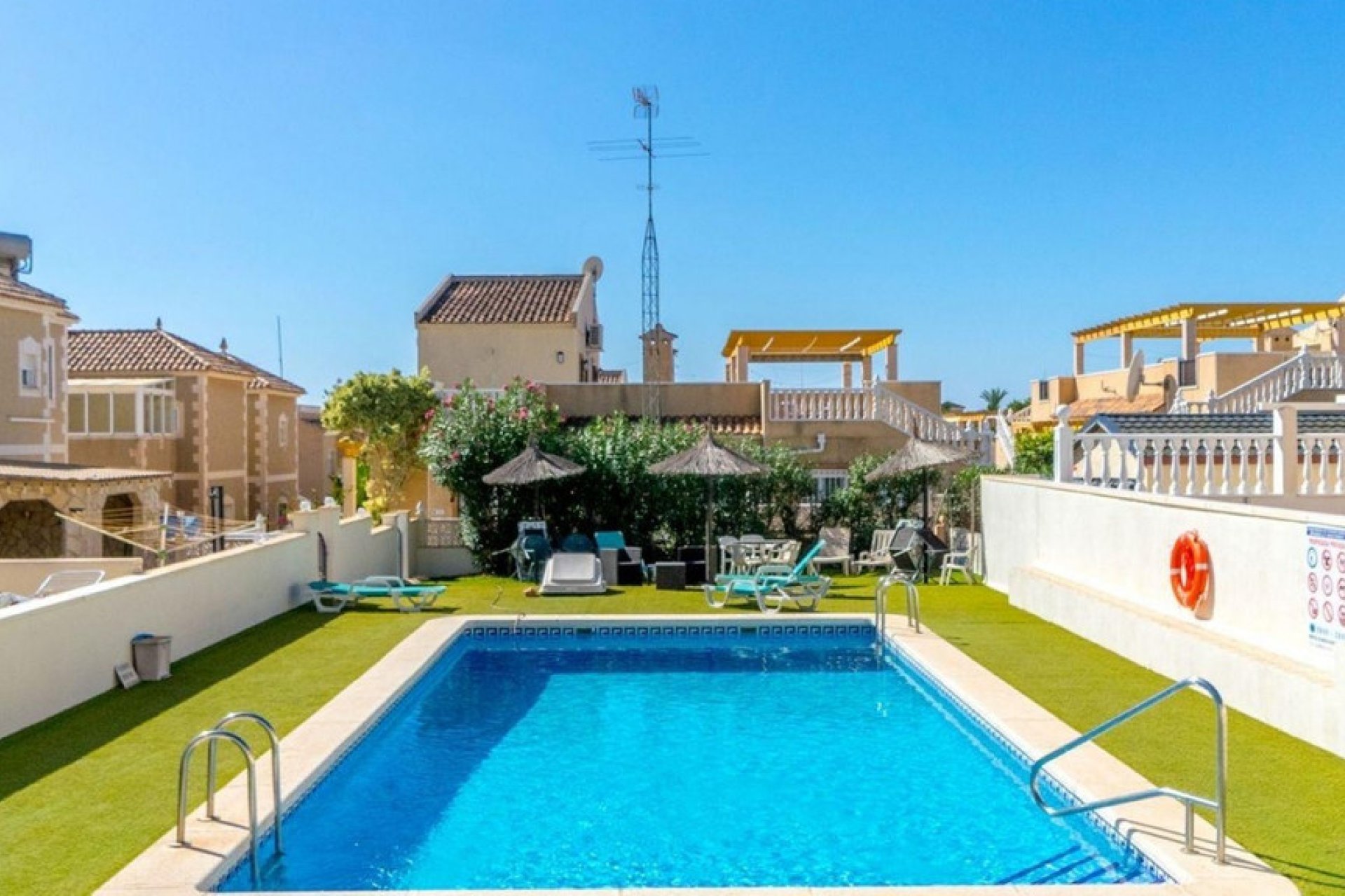 Reventa - Villa -
Orihuela - Villamartin