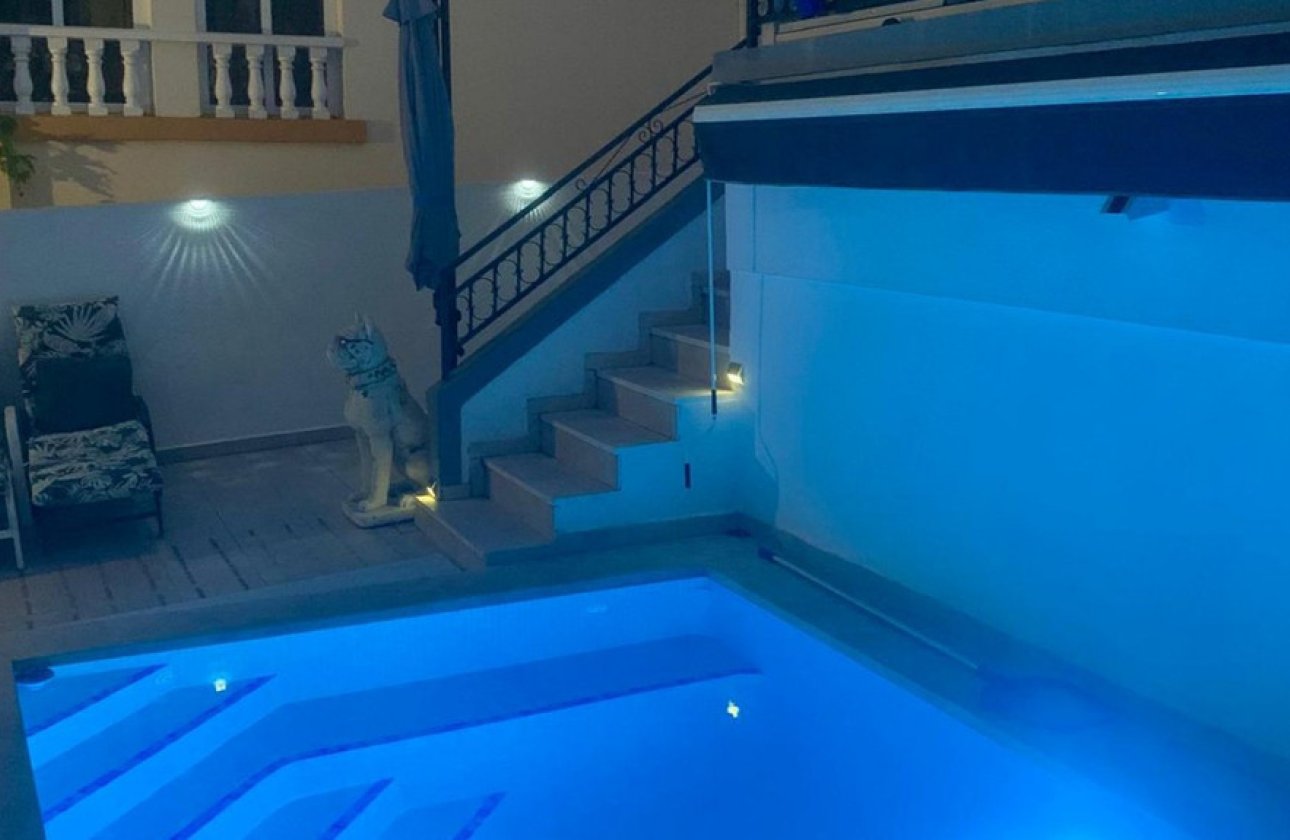 Reventa - Villa -
Orihuela - Villamartin