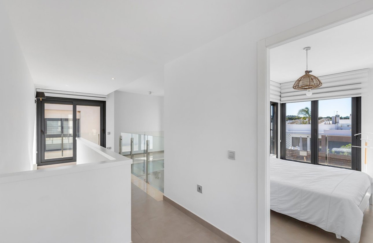 Reventa - Villa -
Orihuela - Vistabella Golf