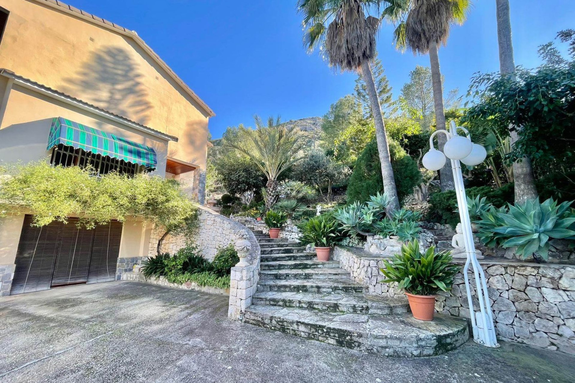 Reventa - Villa -
Pedreguer - Pedreguer Centro