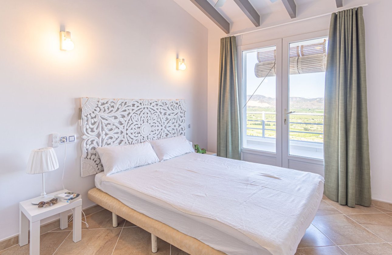 Reventa - Villa -
Pego - Pego Centro