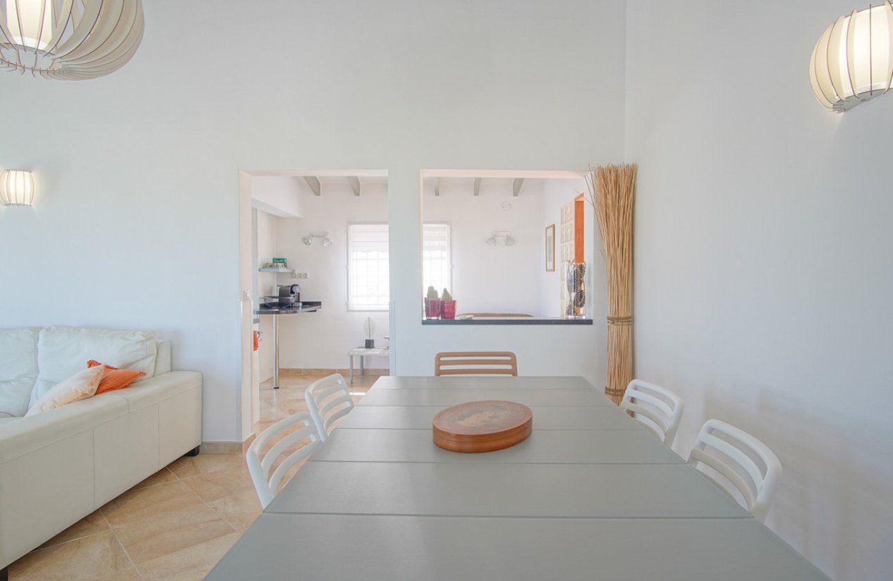 Reventa - Villa -
Pego - Pego Centro