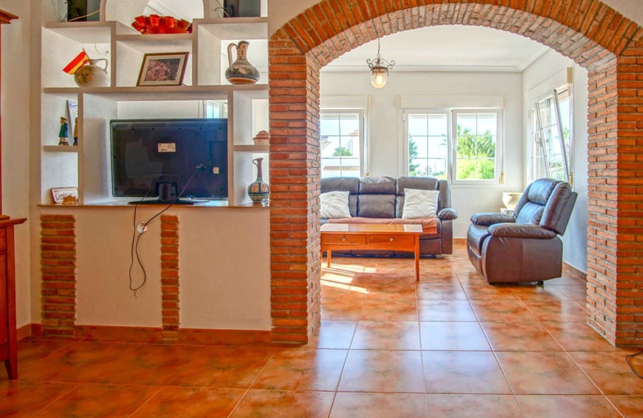 Reventa - Villa -
Pinoso - Los Pinos