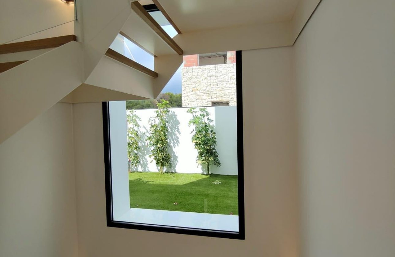 Reventa - Villa -
Polop - Polop Centro