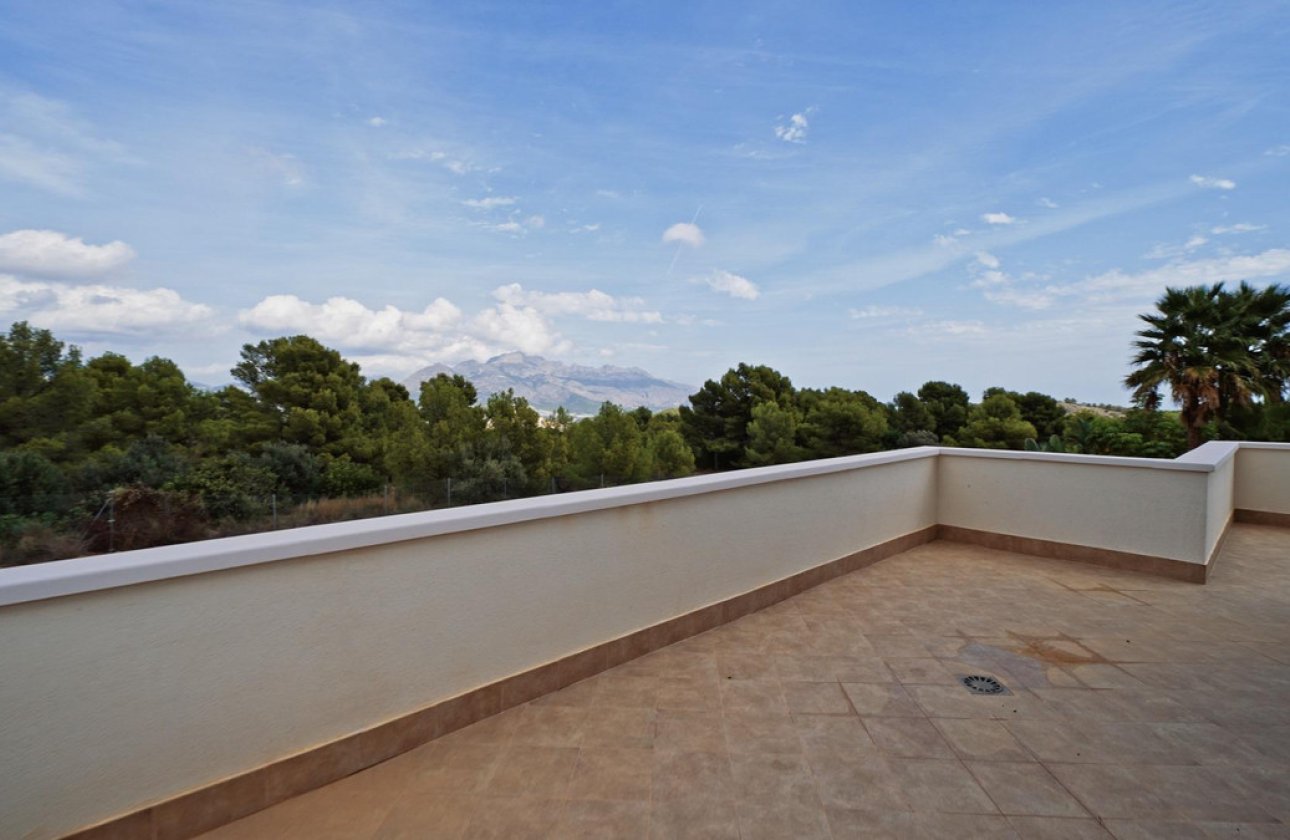 Reventa - Villa -
Polop - Polop Centro