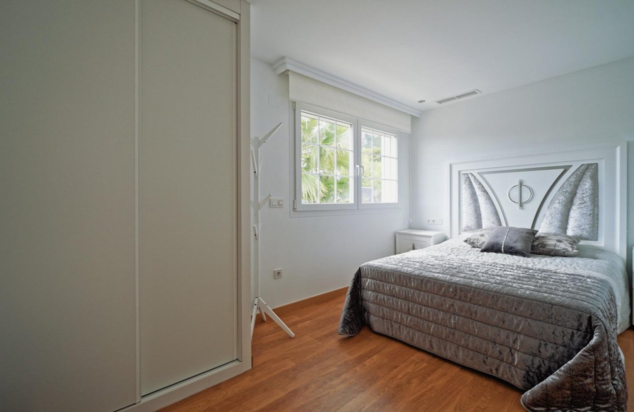 Reventa - Villa -
Polop - Polop Centro