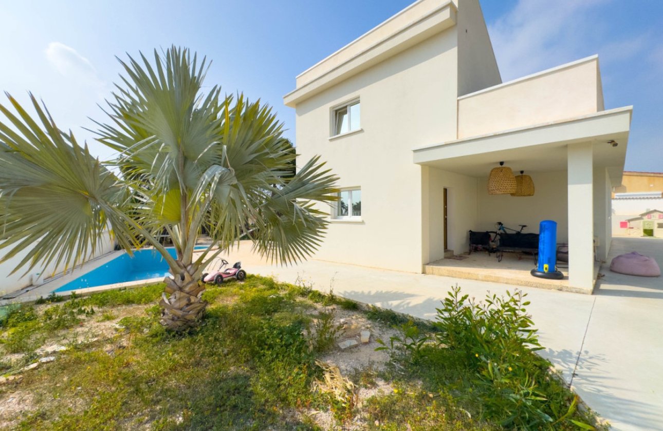 Reventa - Villa -
Rojales - Dona Pepa