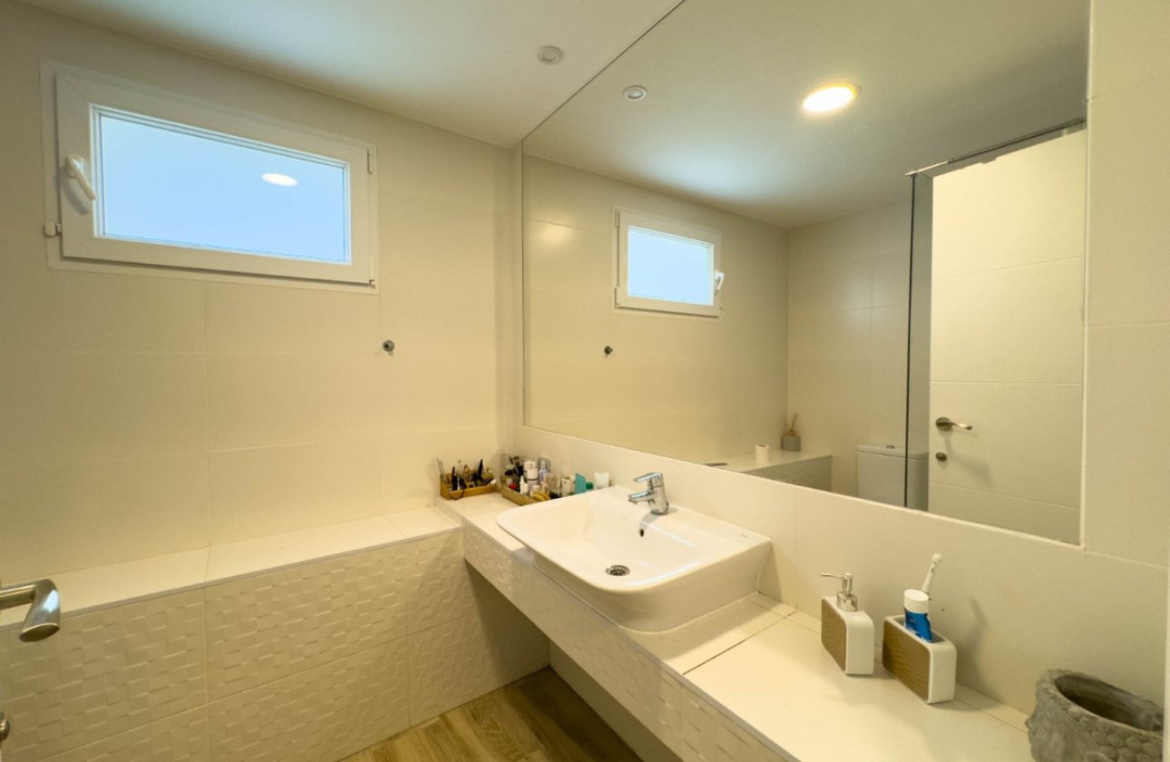 Reventa - Villa -
Rojales - Dona Pepa