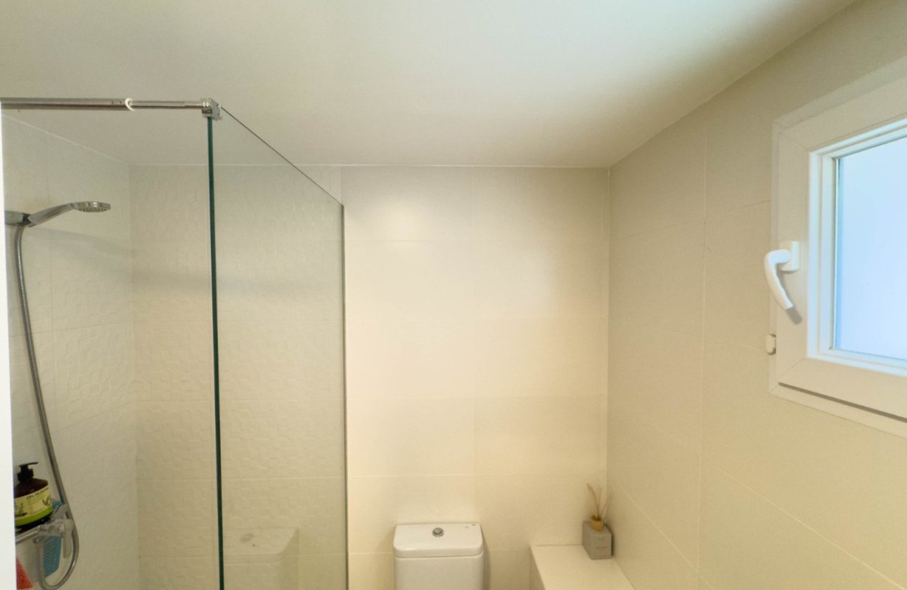 Reventa - Villa -
Rojales - Dona Pepa