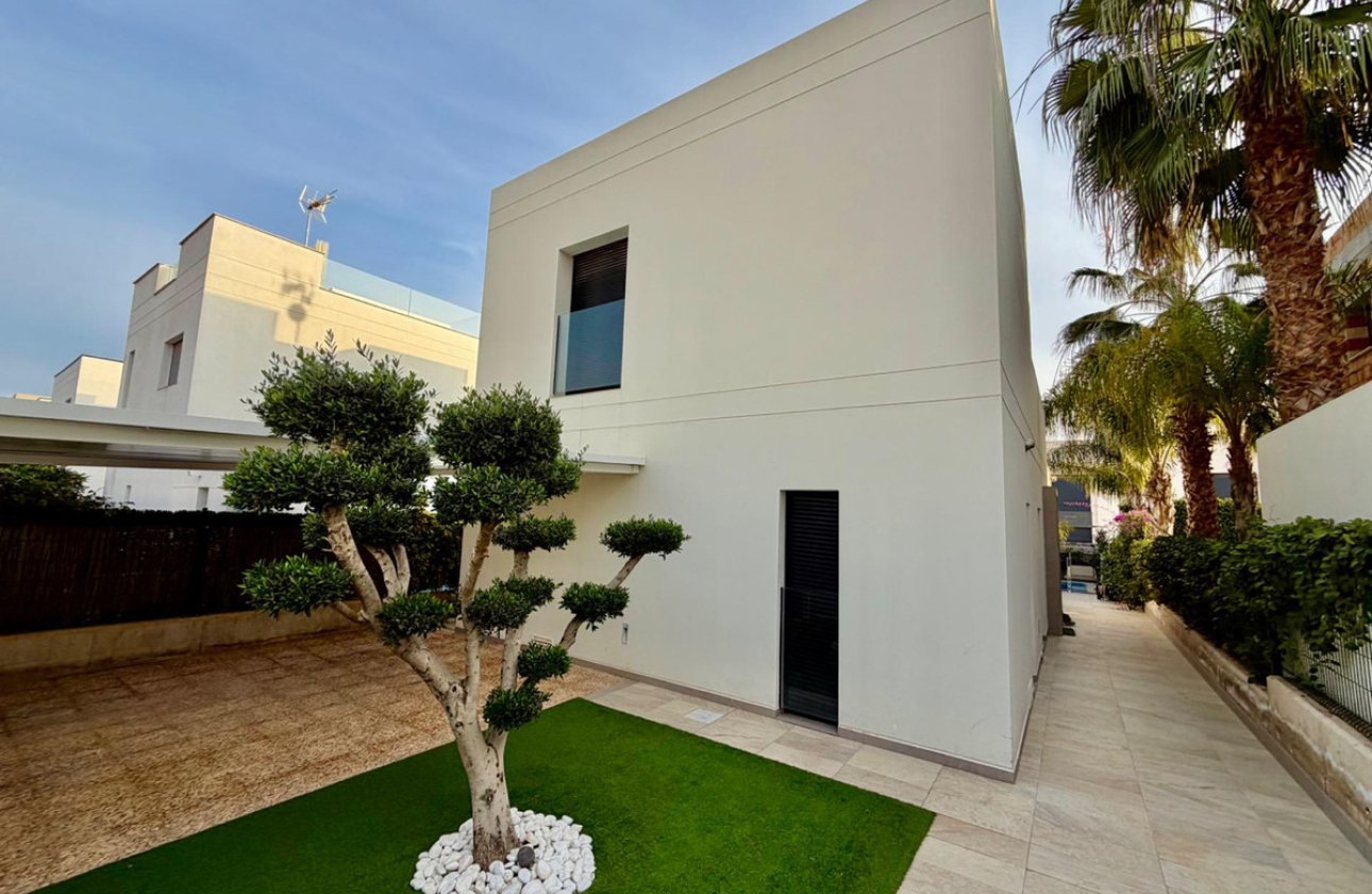 Reventa - Villa -
Rojales - Rojales Centro