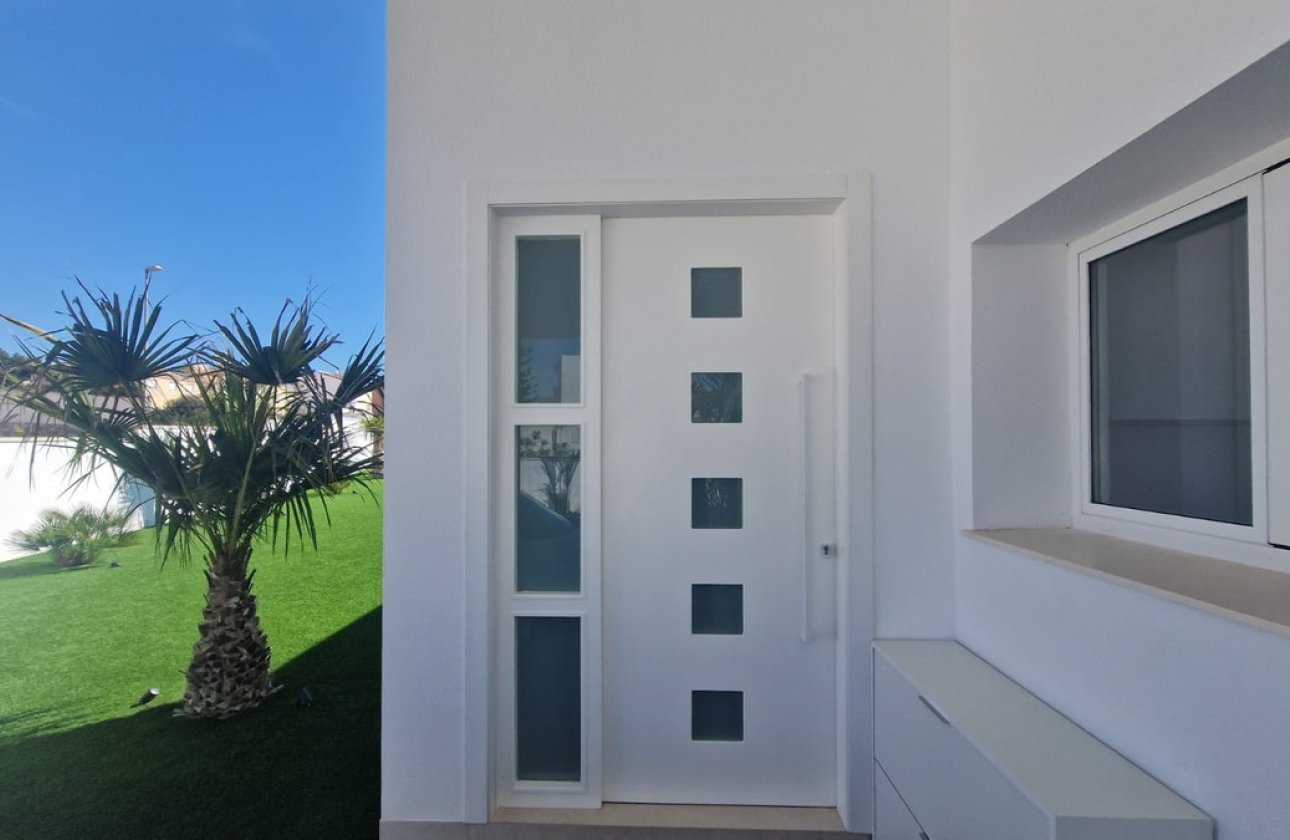 Reventa - Villa -
San Fulgencio - La Marina