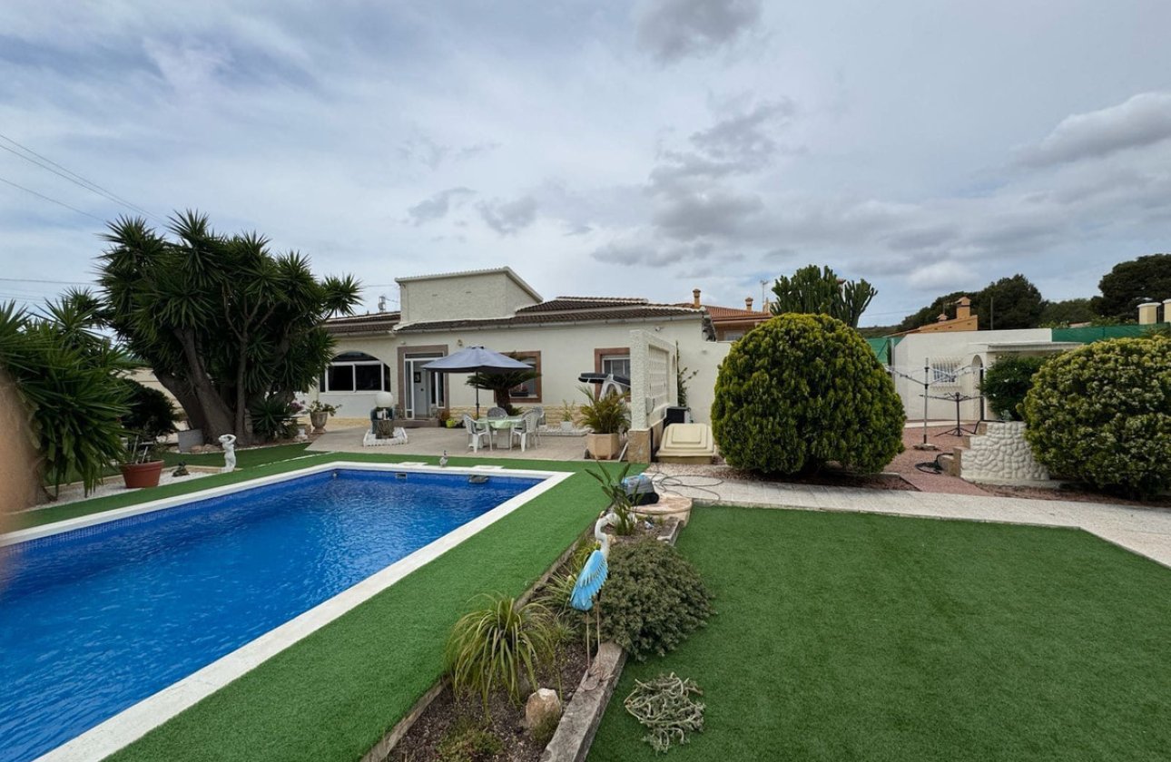 Reventa - Villa -
San Fulgencio - La Marina