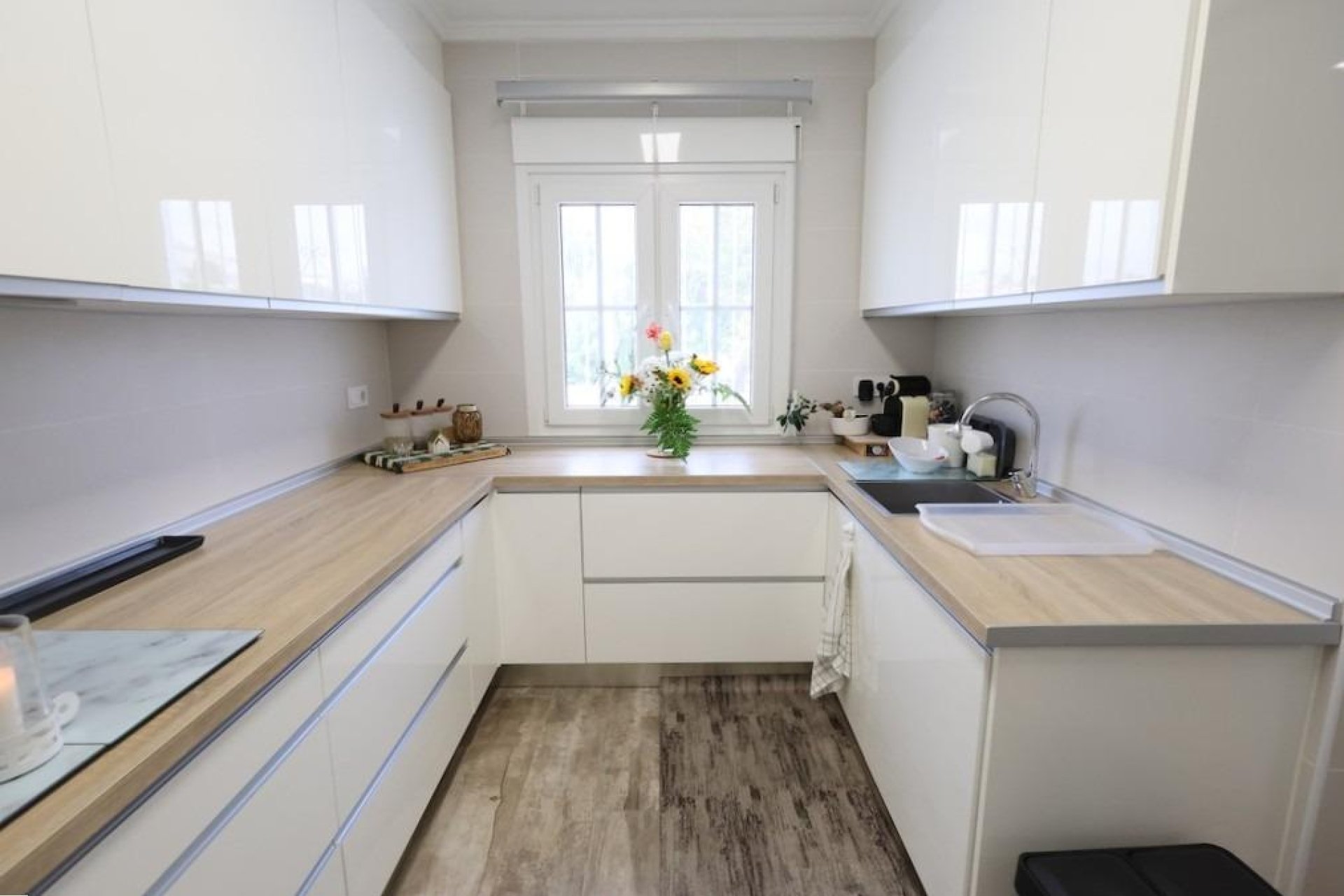 Reventa - Villa -
San Miguel de Salinas - Las filipinas