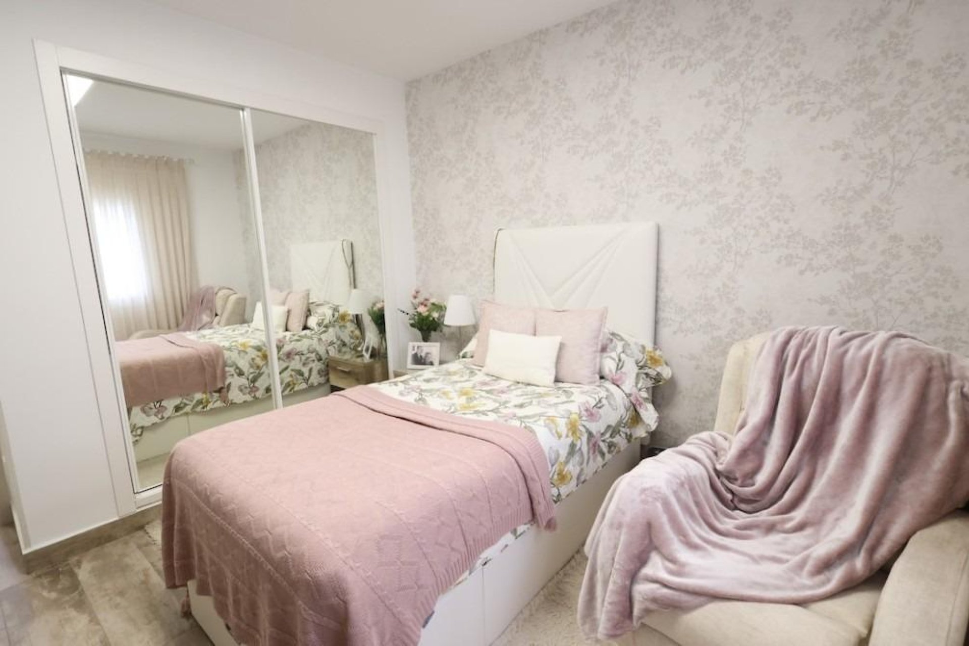 Reventa - Villa -
San Miguel de Salinas - Las filipinas