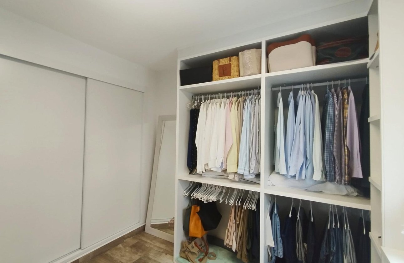 Reventa - Villa -
San Miguel de Salinas - Las filipinas