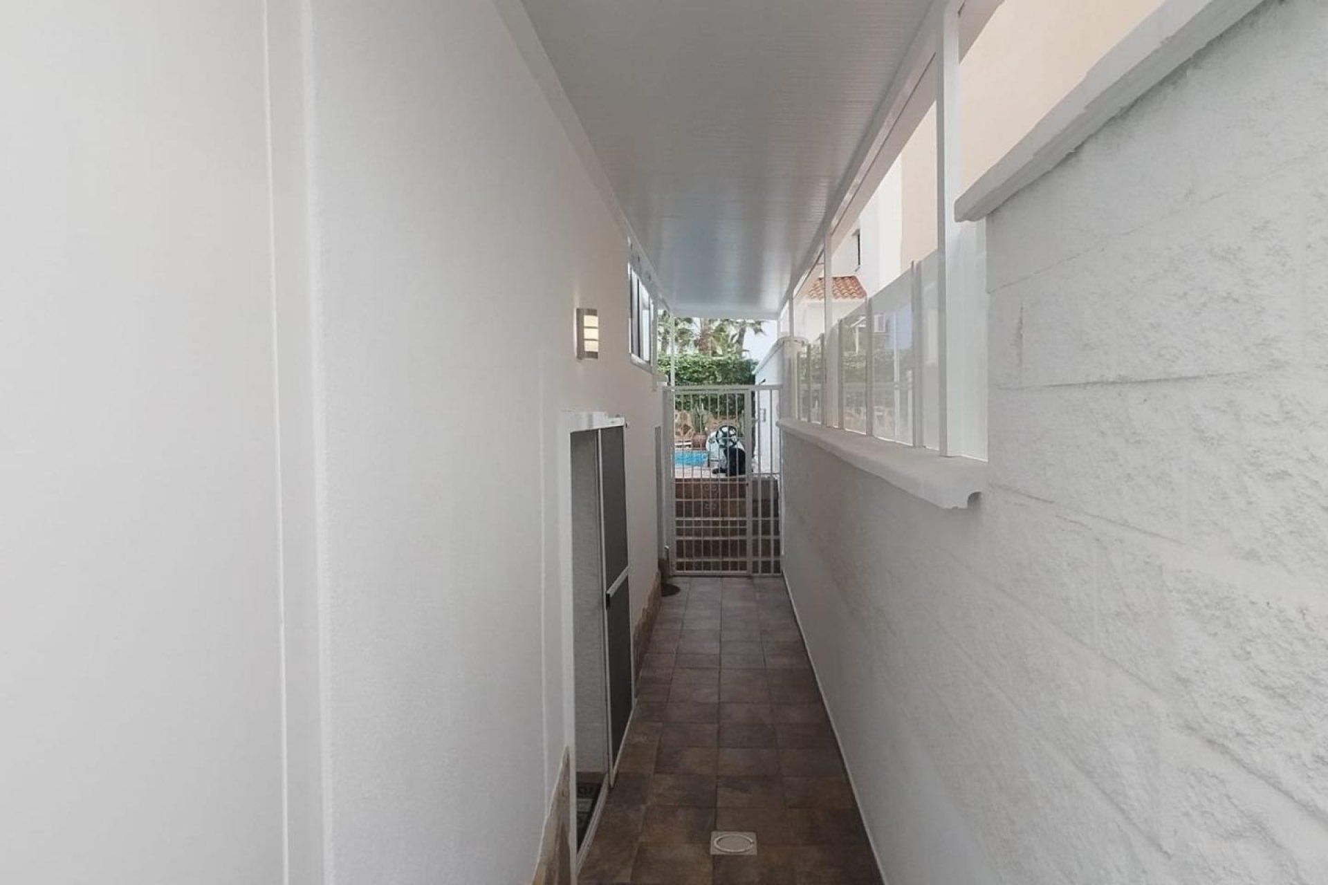 Reventa - Villa -
San Miguel de Salinas - Las filipinas