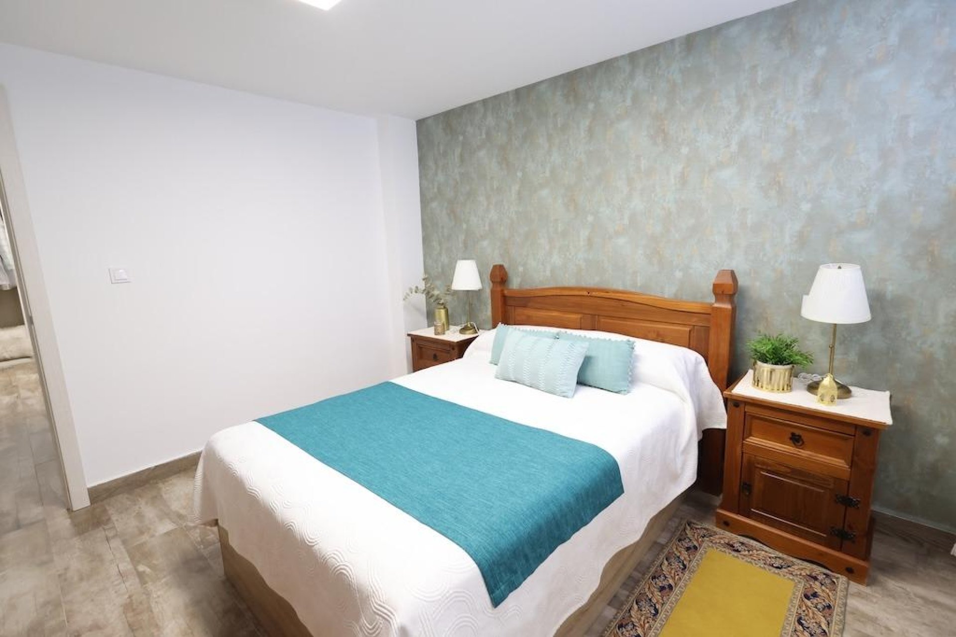 Reventa - Villa -
San Miguel de Salinas - Las filipinas