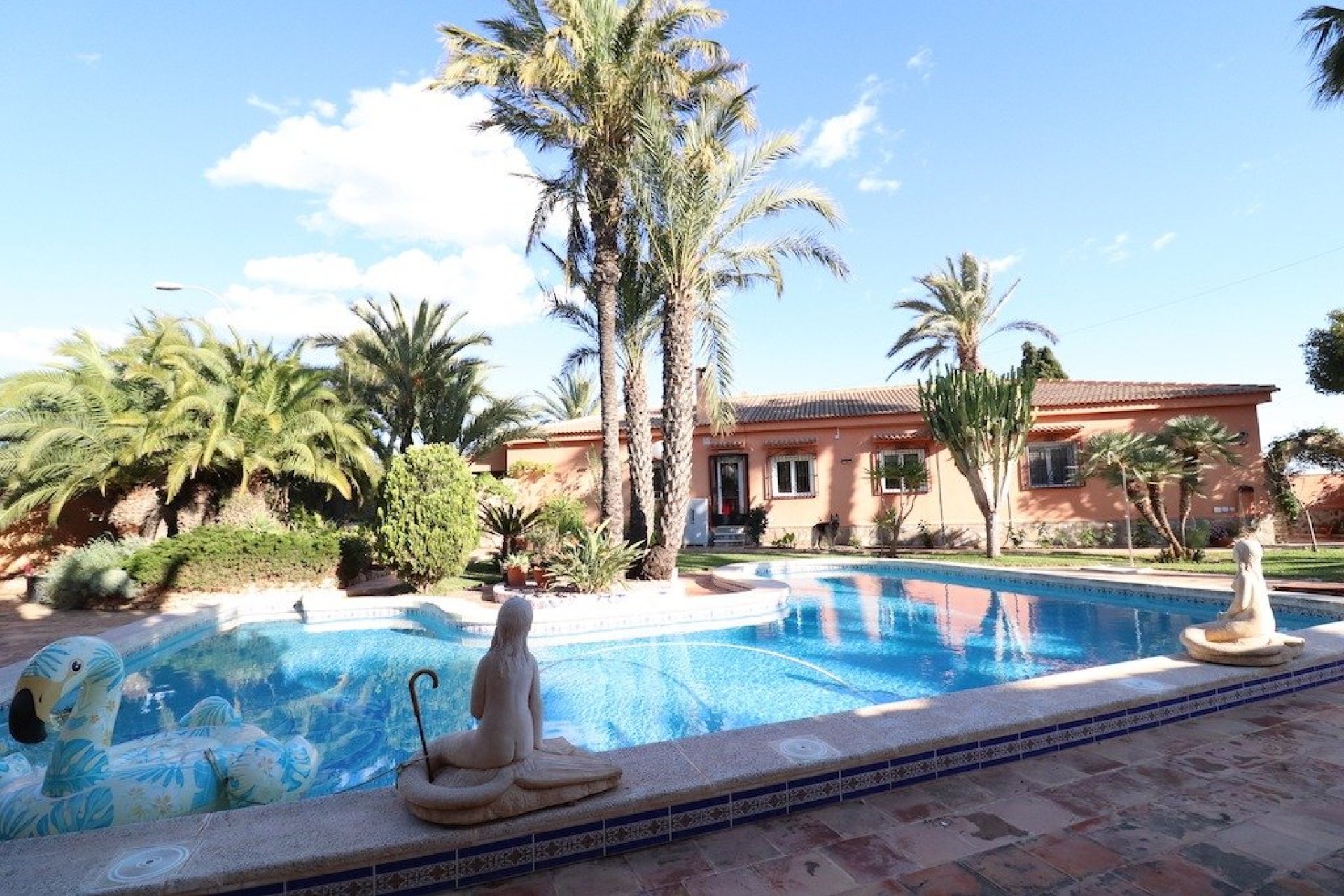 Reventa - Villa -
Torrevieja - El chaparral