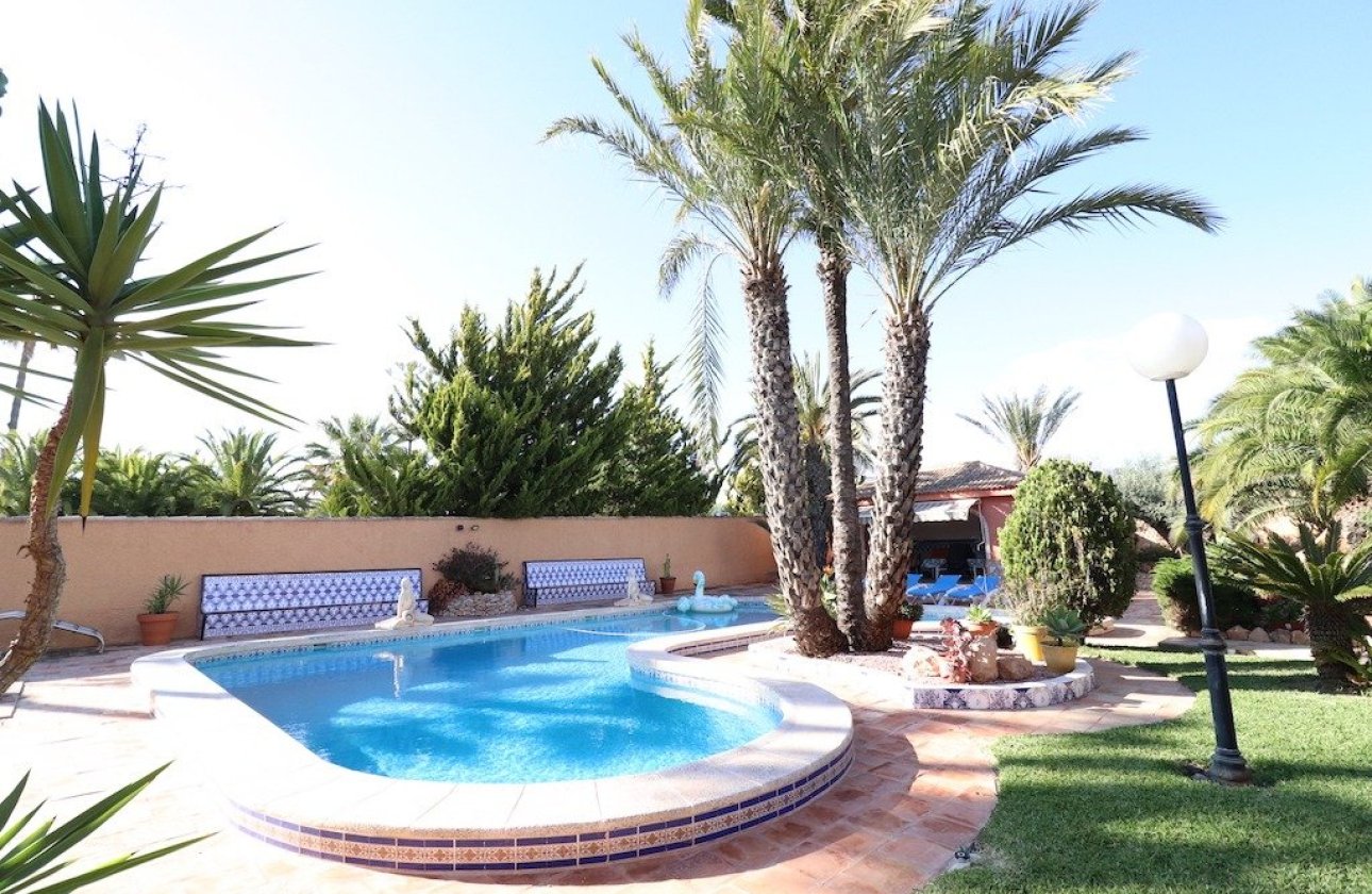 Reventa - Villa -
Torrevieja - El chaparral