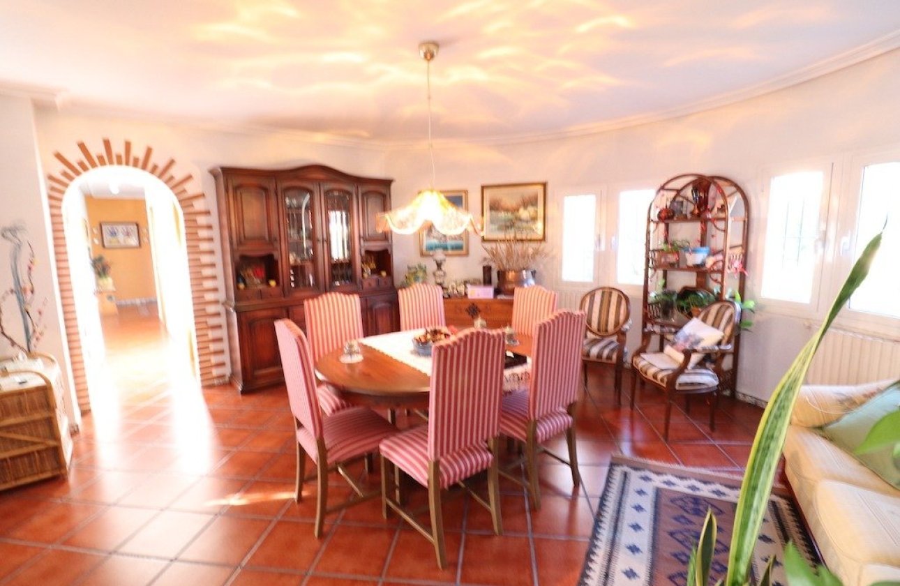 Reventa - Villa -
Torrevieja - El chaparral