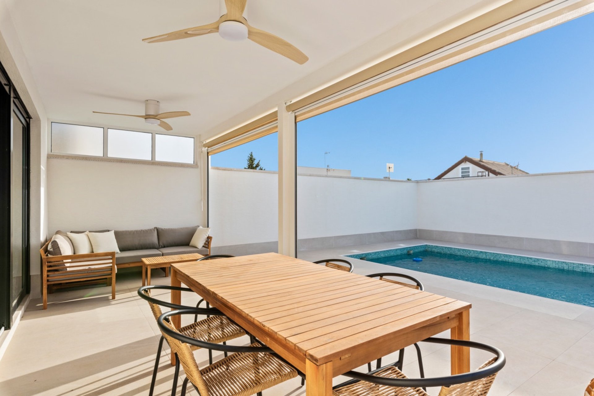 Reventa - Villa -
Torrevieja - El chaparral